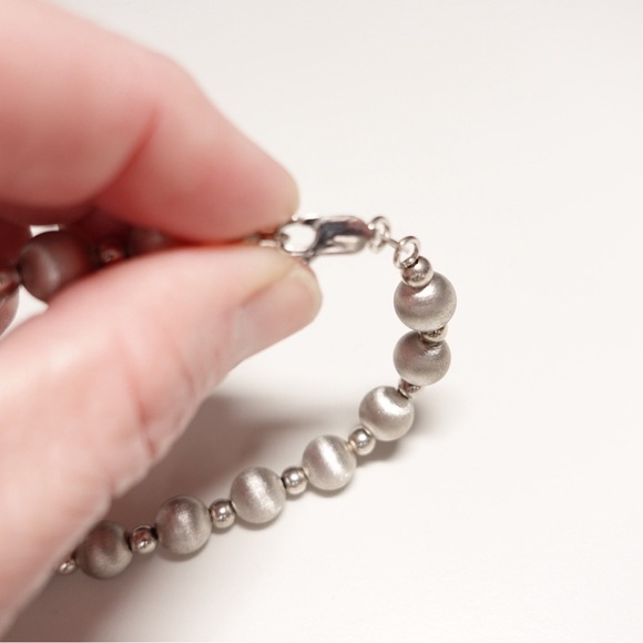 KA 1772 Sterling Silver 925 Matte Silver Beaded
Bracelet Dainty Delicate - Picture 4 of 5